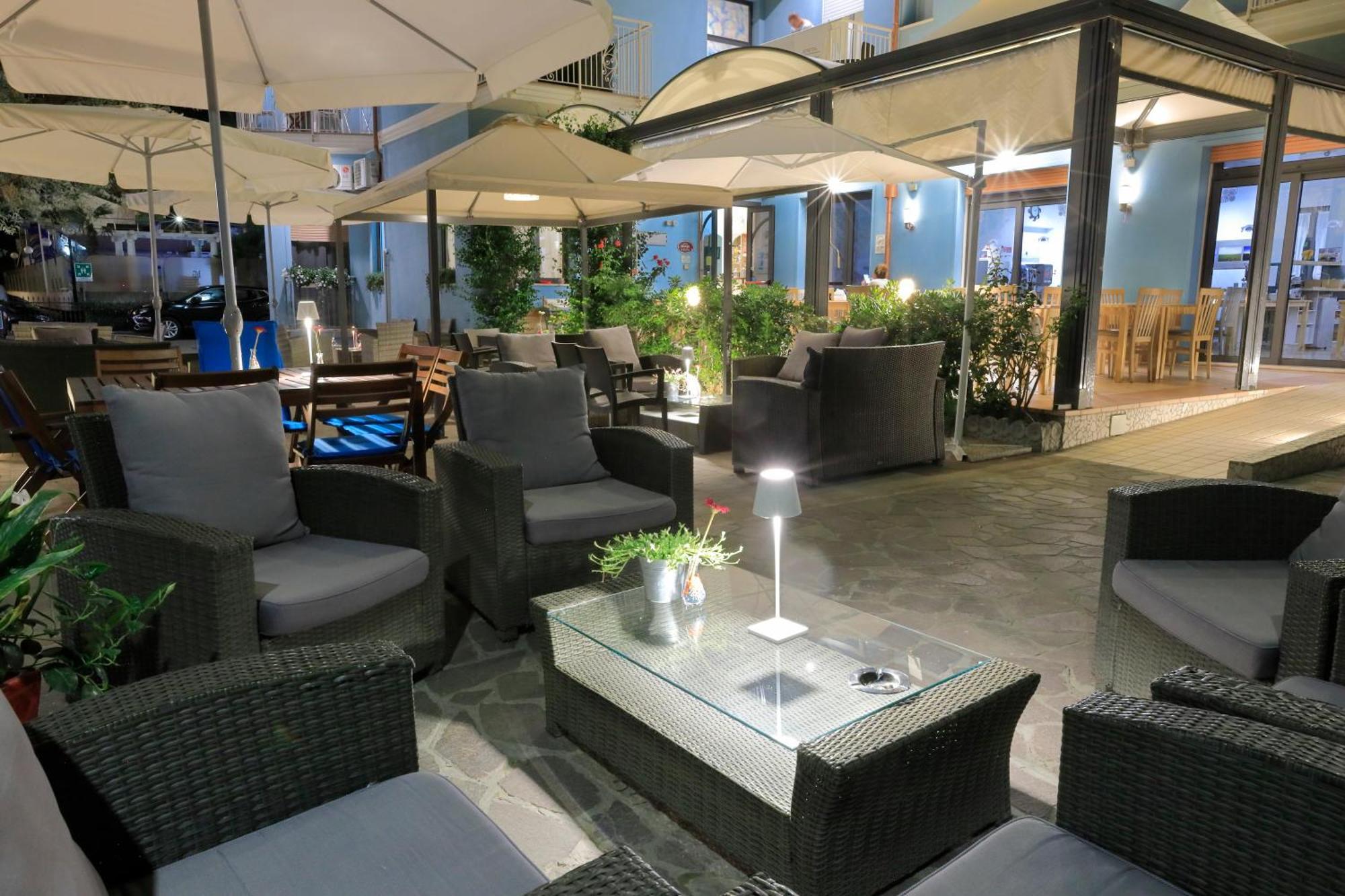 Art Hotel La Perla Bellaria-Igea Marina Eksteriør billede
